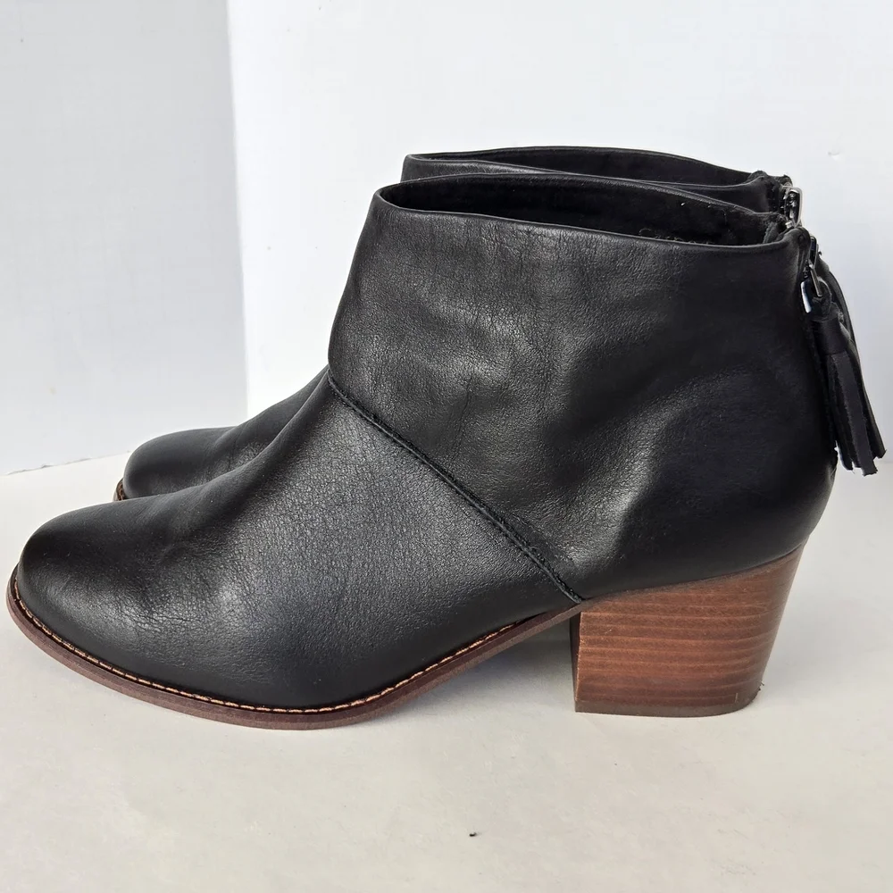 Toms Black Leather Ankle Boots with Brown Heel And Tassels